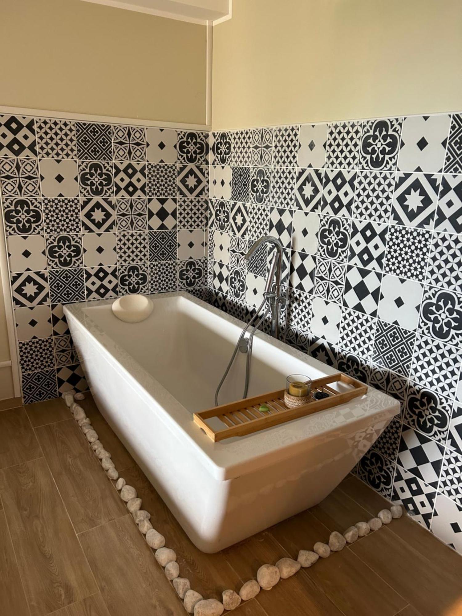 Chambre De Charme Andria Jacuzzi Patrimonio Extérieur photo
